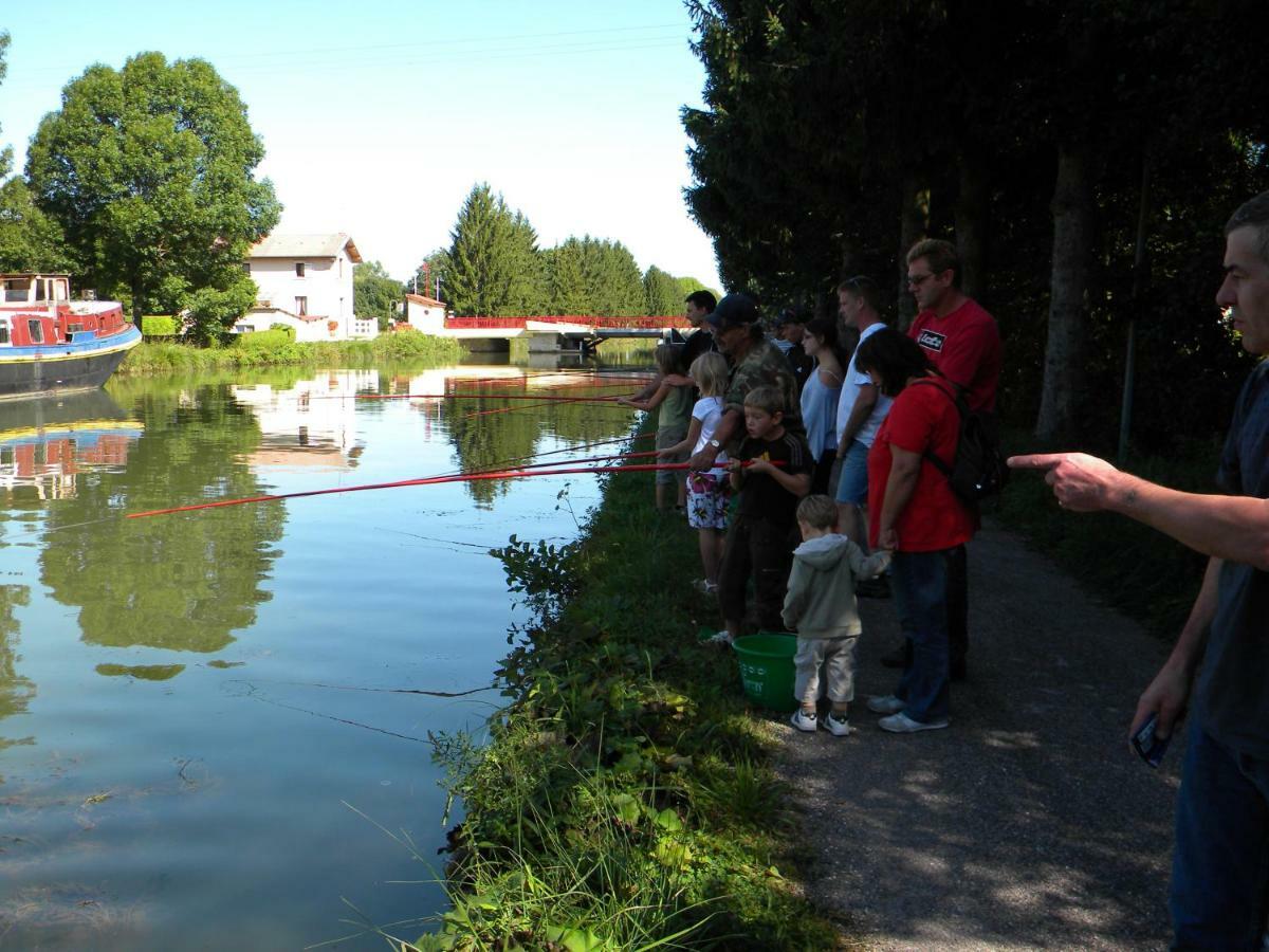 Gite De La Cote Vieville Buitenkant foto